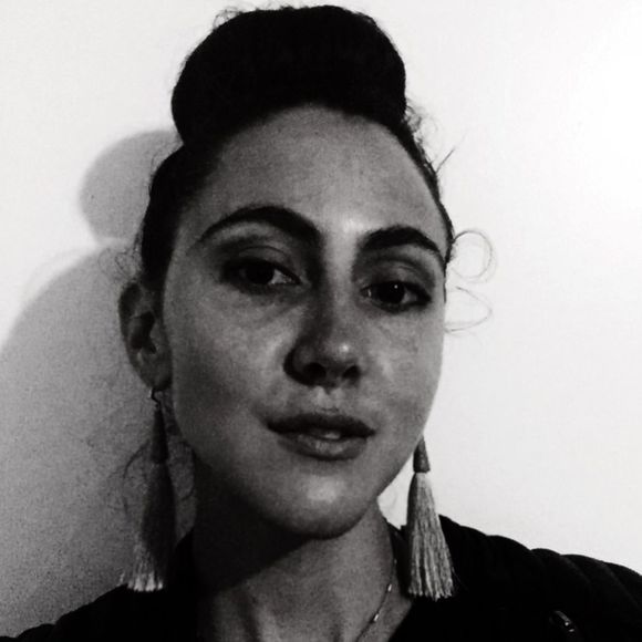 Meet your Posher, Alexandra - Picture 1 of 1